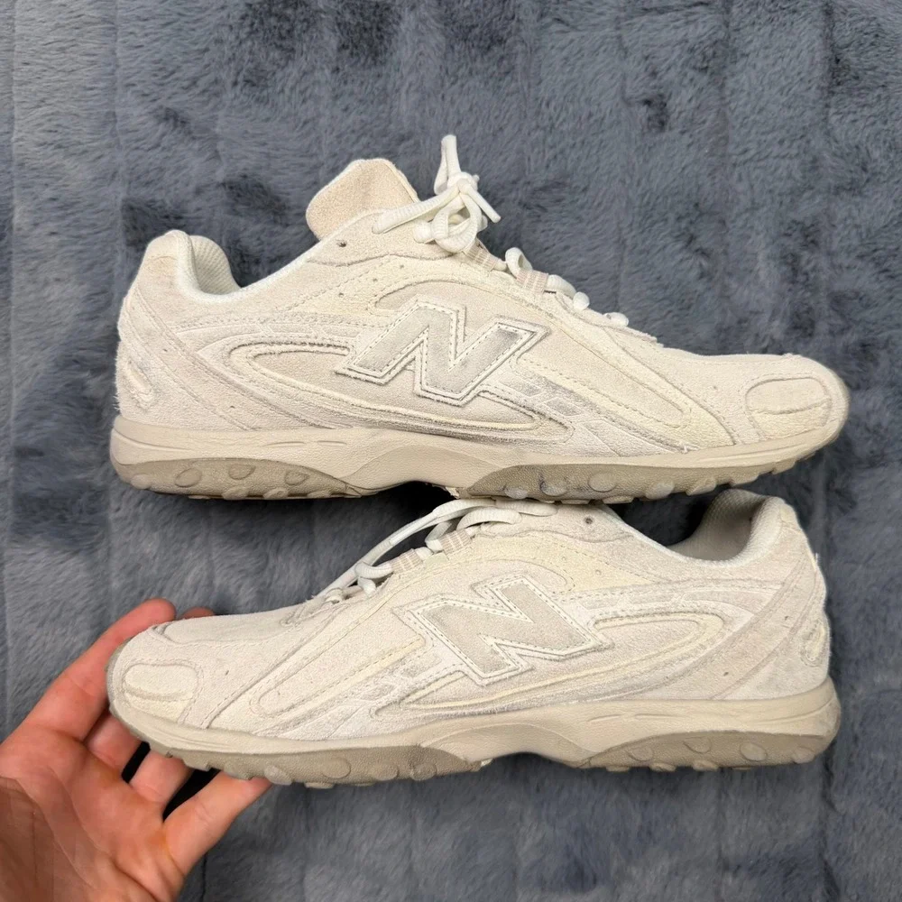 New Balance 204L Mens 8 Beige Cream Suede Athletic Sneakers U204LMMC